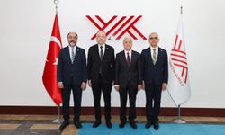TEB Başkanı Demirci’den kritik ziyaret! Eczacılık Fakülteleri konuşuldu…