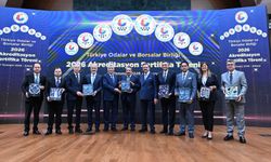 Bakan Bolat’tan GSO Başkanı Ünverdi’ye plaket!