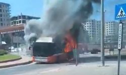 Gaziantep’te seyir halindeki otobüs alevlere teslim oldu! Küle döndü…