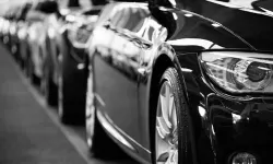 Otomotiv sektöründe dengeler değişiyor! Elektrikli otomobil satışları azaldı, hibritler büyüdü…