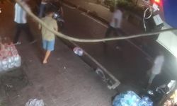 Kavga ettiği midyecinin kız kardeşini bıçakladı! O anlar kamerada