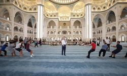 Şahinbey Millet Camii'nde çocuklar hem eğleniyor hem de Kur'an-ı Kerim öğreniyor