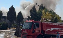Gaziantep’te milyonluk fabrika yangını: 12 saatte södürüldü!
