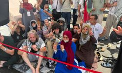 Gazze’deki ablukayı kırmak için yola çıkmışlardı! Aktivistler açlık grevine başladı