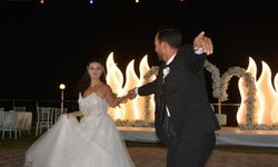 Metrodaki tanışma evlilikle taçlandı! Filistinli Ahmet ile Ordulu Ayşegül hayatlarını birleştirdi