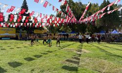 Kahramanmaraş’ta Geleneksel Ağustos Fuarı güreşleri başladı