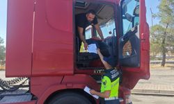 Gaziantep’te jandarma otoyolda sürücüleri bilgilendirdi