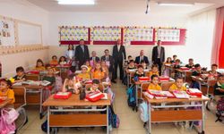 Yılmaz ve Milletvekili Gül öğrencilerle bir araya geldi