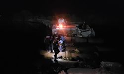 Gaziantep’te su seviyesi yükseldi, Yıkık köprüde mahsur kalan 4 kişi kurtarıldı