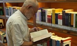 Gaziantep’te 76 yaşındaki adamın kitap aşkı