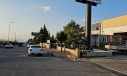 Bir şahıs fabrika önünde intihar etti!