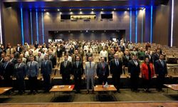 Vali Çeber’den Yapay Zeka Okuryazarlığı Seminerine ziyaret!