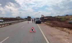 Gaziantep‘te otomobil bariyere çarptı! Sürücü yaralandı