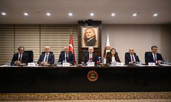Kılıçdaroğlu, Gaziantepli sanayicilerle buluştu