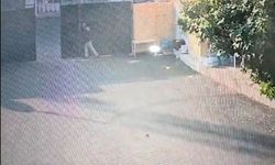 SON DAKİKA: Gaziantep’te halde facia! Üzerine demir kapı düştü