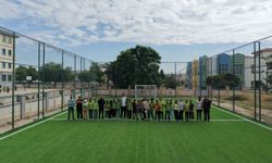 Öğrenciler istedi, Başkan Doğan yaptı! İlkokul öğrencilerinin halı sahaları yenilendi…