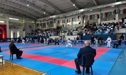 Şahinbey’de 600 karateci madalya için tatamiye çıktı