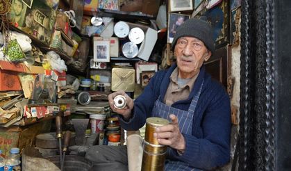 Gaziantep'in 86 Yaşındaki Teneke Ustası, 66 Yıldır Mesleğini İcra Ediyor