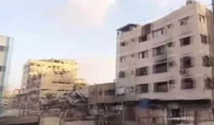 İsrail saldırısını görüntülüyordu! Ölümden döndü (VİDEO HABER)