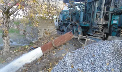 İslahiye'de su kaynağı deprem sonrası kaybolmuştu! Sondajla yeniden bulundu