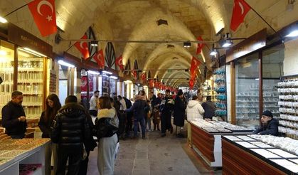 Gaziantep’te depremde hasar görmüştü! Tarihi Zincirli Bedesten yeniden canlandı…