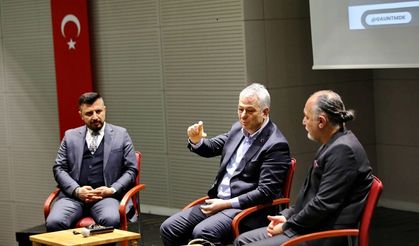 Gaziantep Üniversitesi’nde halk oyunları ve ekip ruhu söyleşisi