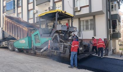 Kahramanmaraş'ta asfalt yenileme çalışmaları sürüyor!