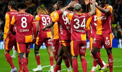 Derbide ilk yarı bitti! Galatasaray ilk yarıyı önde kapattı
