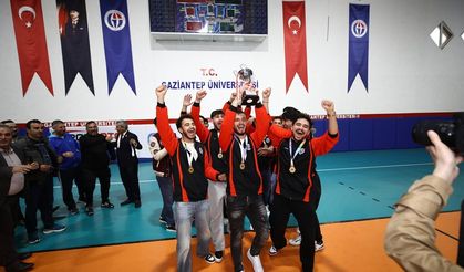 GAÜN, Ünilig Salon Futbolu eleme gruplarını lider tamamladı