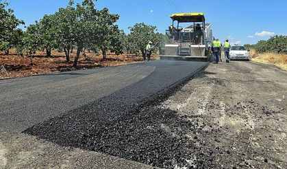 Gaziantep Araban'da sıcak asfalt çalışmaları devam ediyor