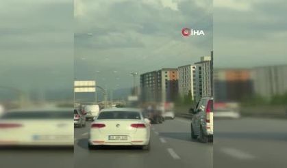 Düğün konvoyunda tehlikeli yolculuk! (VİDEO HABER)