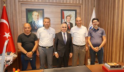 Akademisyenlerden Rektör Doğan’a ziyaret! Görüş alışverişinde bulundular…