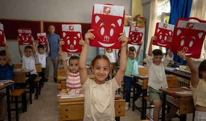 81 ilde karne heyecanı! 18 milyon öğrenci yaz tatiline girdi