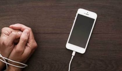 Ekran bağımlılığına karşı önemli uyarı! Uzmanından 'bağımlılık yapmayan telefon' tavsiyesi…