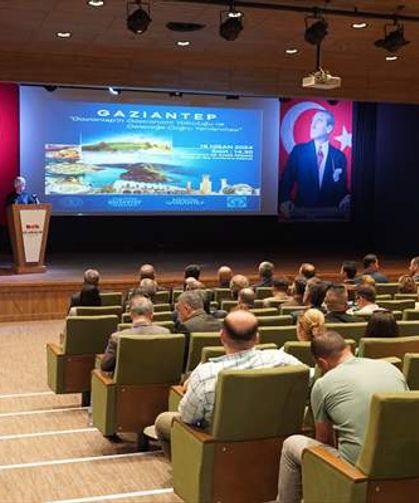 Gaziantep'te Turist ağırlayan firmalara bilgilendirme toplantısı düzenlendi