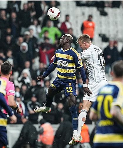 Beşiktaş Süper Lig'de 5 Maç Sonra İlk Galibiyetini Aldı