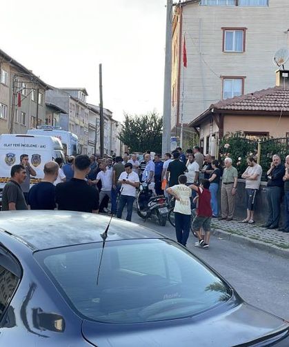 Mahalle muhtarı ölü bulundu