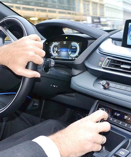 BMW kullanıcıları dikkat: Yüz binlerce aracı geri çağıracak