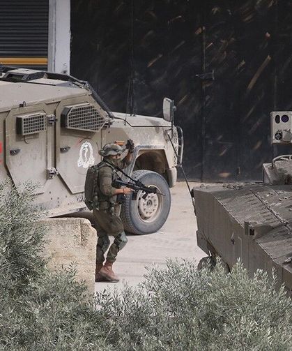 İsrail ordusu, işgal altındaki Batı Şeria'da baskınlar düzenledi