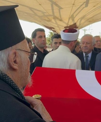 Binlerce kişi İlber Ortaylı'yı son yolculuğuna uğurladı