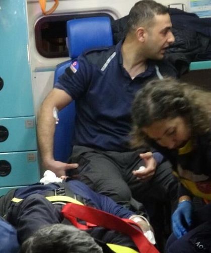 Ceza infaz kurumu aracı devrildi: Çok sayıda yaralı!