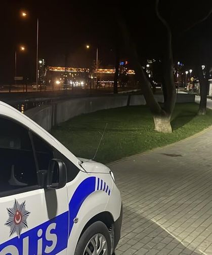 İki grup arasında parkta bıçaklı kavga: 3 kişi yaralandı