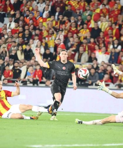 Göztepe: 1 - Galatasaray: 3 (Maç Özeti)