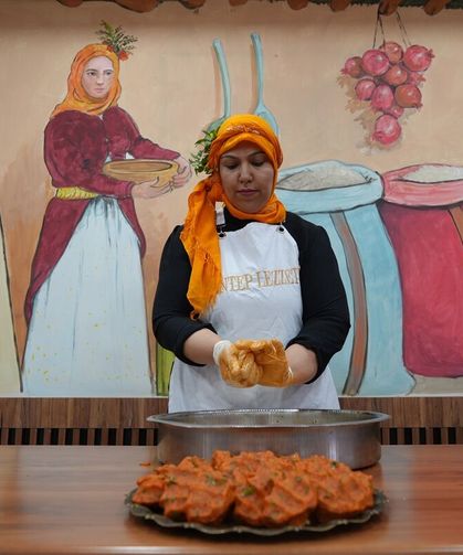 Gaziantep’te eşine yardım için gitti kendi işinin patronu oldu