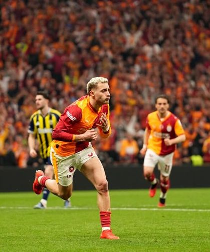 Galatasaray 25 sene sonra bir ilki yaşadı!