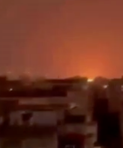 İran balistik füzeyle İsrail'i vurdu: O anlar kameralara yansıdı