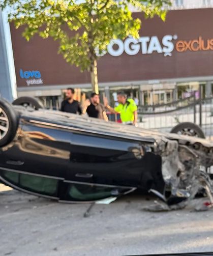 Gaziantep D-400 kara yolunda trafik kazası!