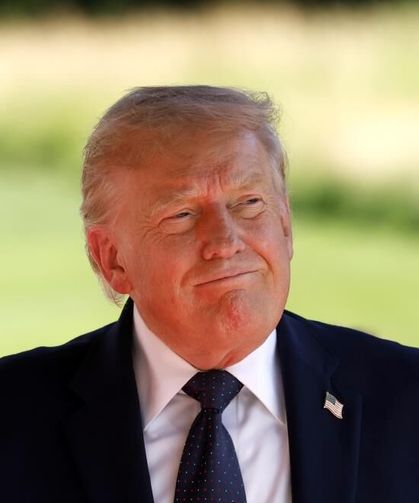 Trump’tan bomba açıklama:“Starmer İstifa Edecek”