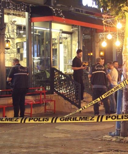 Kebapçıya silahlı saldırı: Yaralılar var!