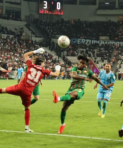 Amed Spor: 3 - Erzurumspor FK: 0 (Maç Özeti)